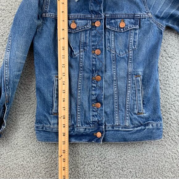 Madewell 'The Jean Jacket in Pinter Wash' Denim Jacket Women's   -   Size: XS - Picture 6 of 10